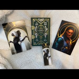 Fairyloot Witches Steeped in Gold.